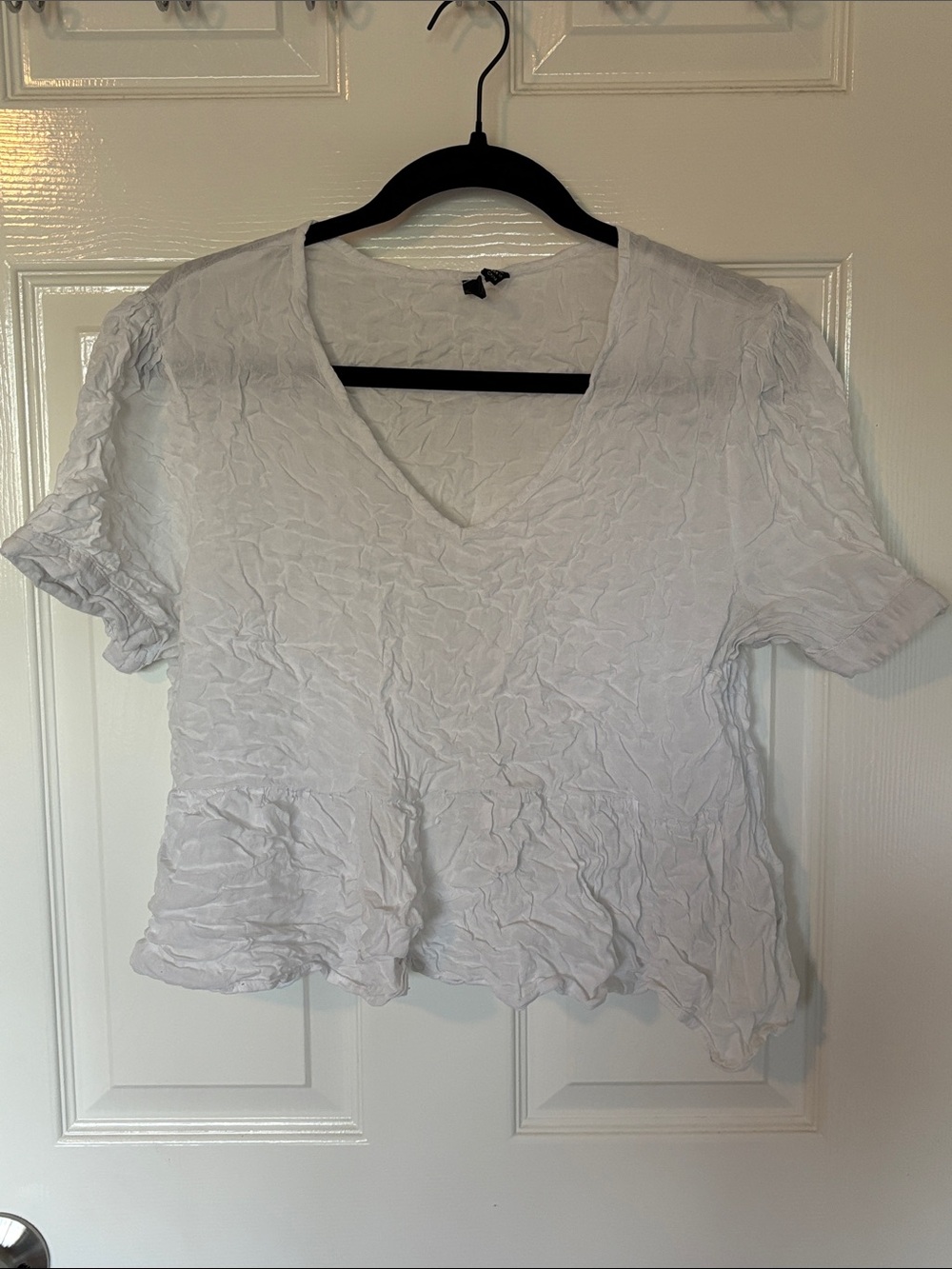 Versona White V-Neck Short Sleeve Ruffle Hem Top